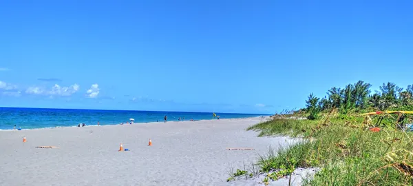 $272,500 | 6163 Southeast Georgetown Place, Hobe Sound, FL 33455