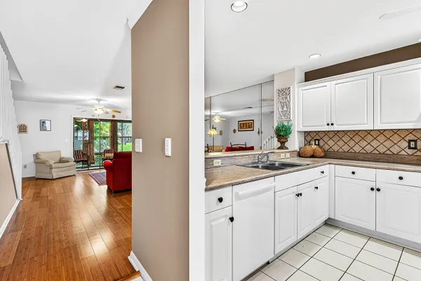 $272,500 | 6163 Southeast Georgetown Place, Hobe Sound, FL 33455