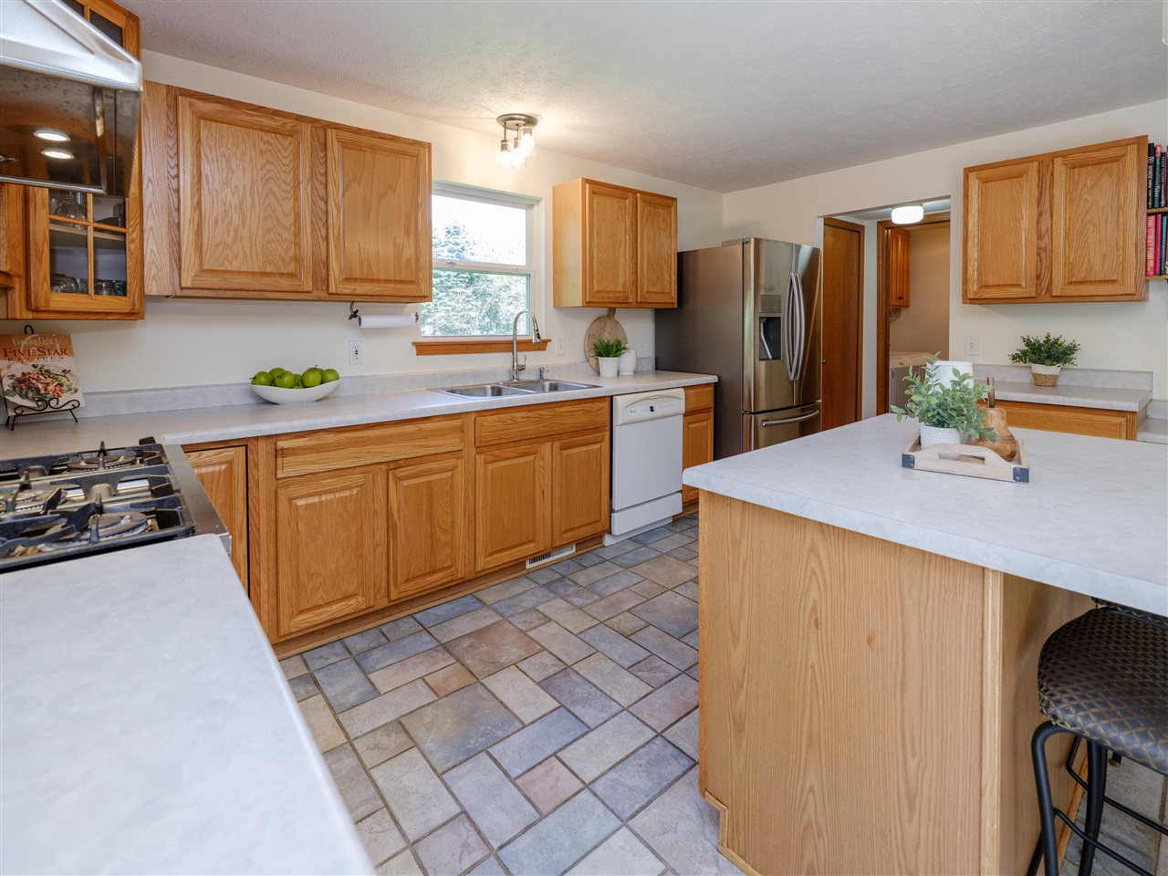 1042 Hunter Ridge Battle Creek, MI 49017 - Photo 11 of 50
