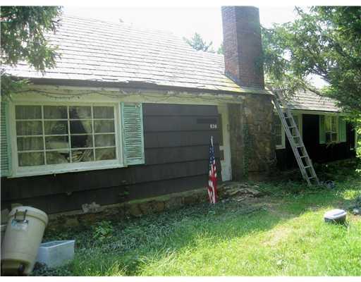836 Hamil Road Penn Hills, PA 15147 - Photo 1 of 6 Exterior Front.