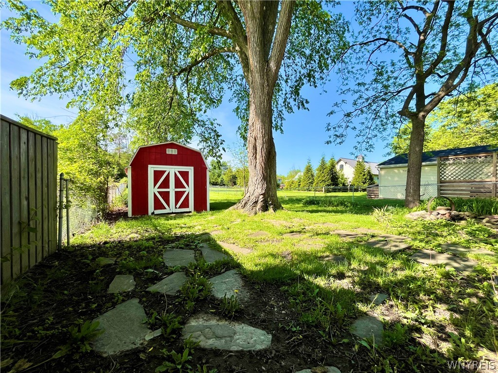 2554 Niagara Road Niagara Falls, NY 14304 - Photo 7 of 27