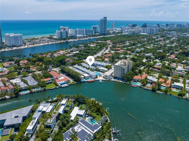 $265,000 | 4710 Pine Tree Drive, Unit 26, Miami Beach, FL 33140