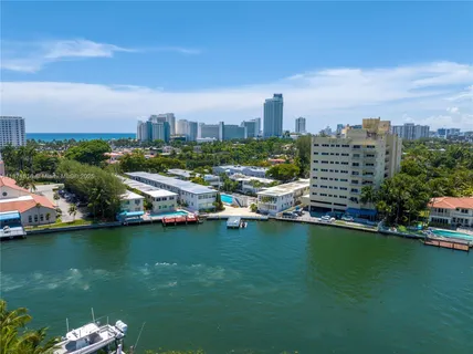 $265,000 | 4710 Pine Tree Drive, Unit 26, Miami Beach, FL 33140