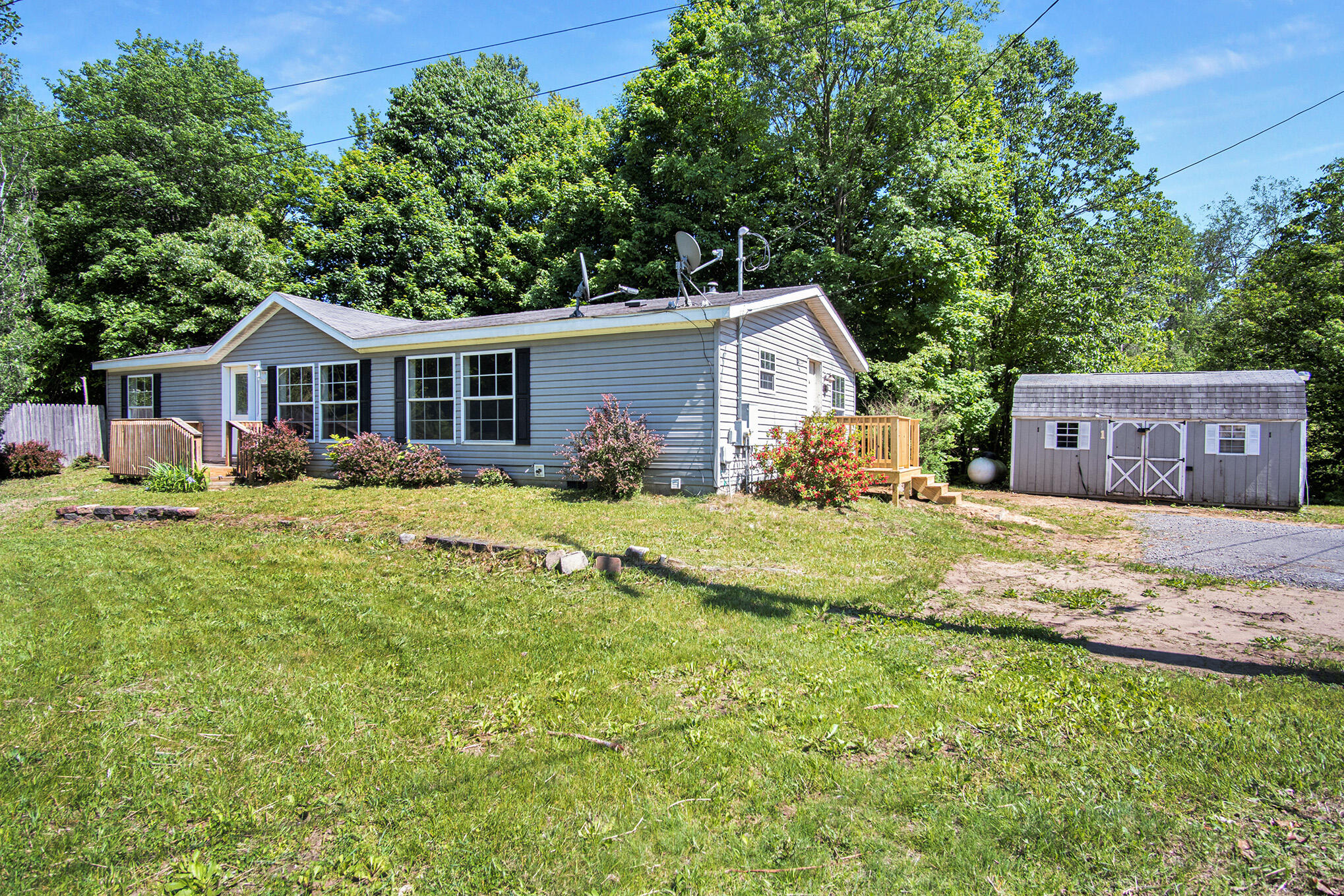 3320 Pillon Road Muskegon, MI 49445 - Photo 1 of 25 DSC02017-1