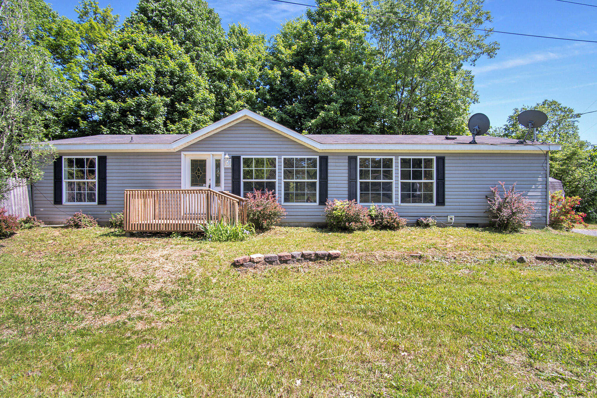 3320 Pillon Road Muskegon, MI 49445 - Photo 3 of 25 DSC02019-1