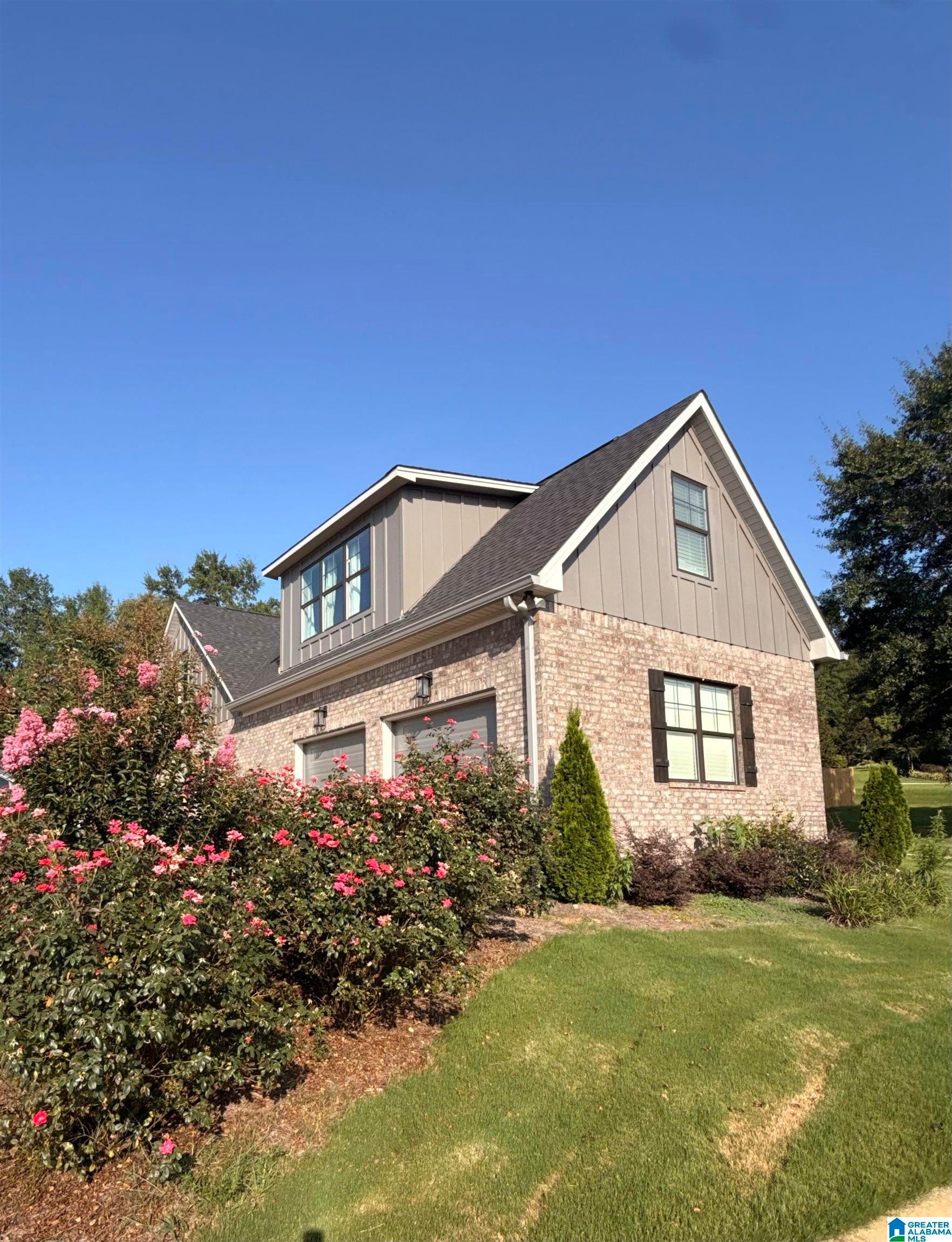 15 Old Rd Way Cropwell, AL 35054 - Photo 2 of 31 Gallery Image 2