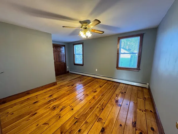 $2,700 | 190 North Main Street, Unit 1, Middleboro, MA 02346