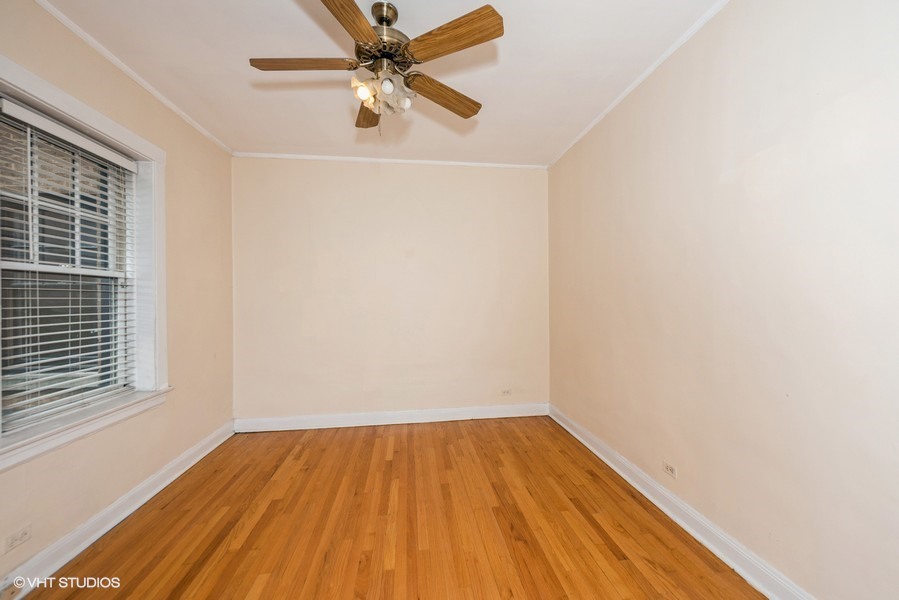 702 West Gordon Terrace, Unit 1A Chicago, IL 60613 - Photo 12 of 17