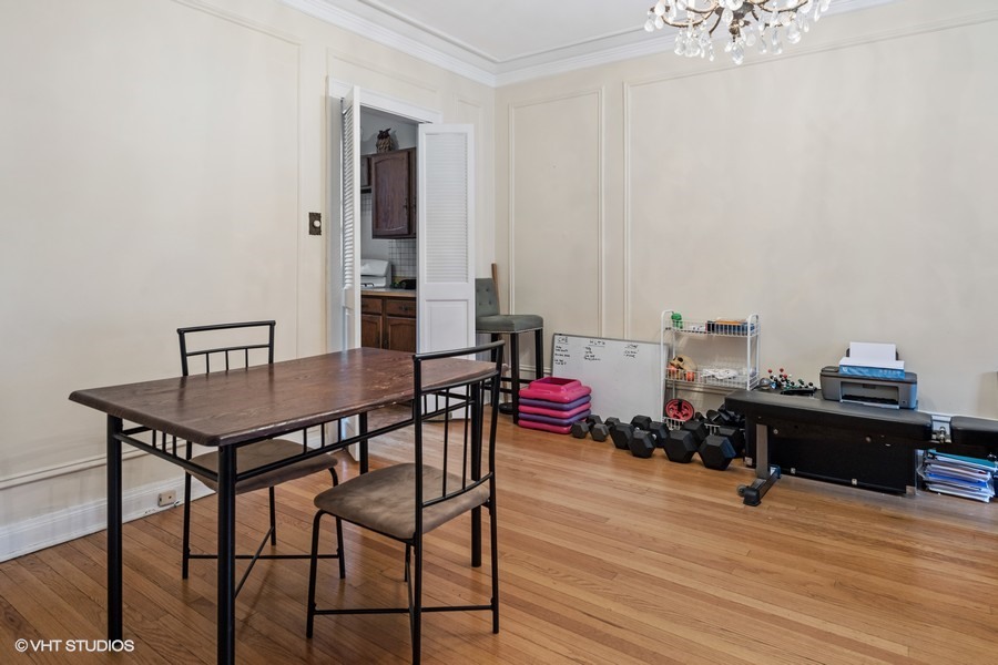 702 West Gordon Terrace, Unit 1A Chicago, IL 60613 - Photo 4 of 17