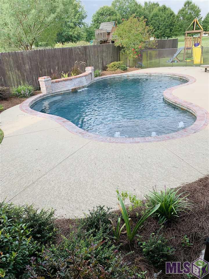 16495 Pearson Drive Prairieville, LA 70769 - Photo 2 of 8 Gallery Image 2