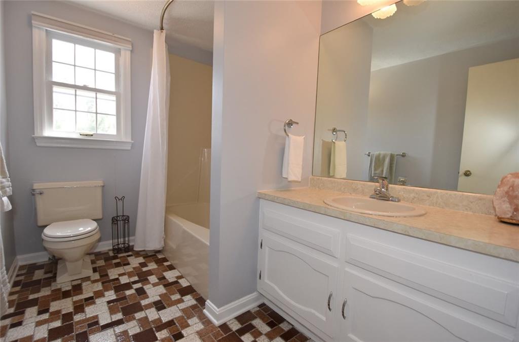 1704 Partridge Run Road Pittsburgh, PA 15241 - Photo 19 of 25 Gallery Image 19