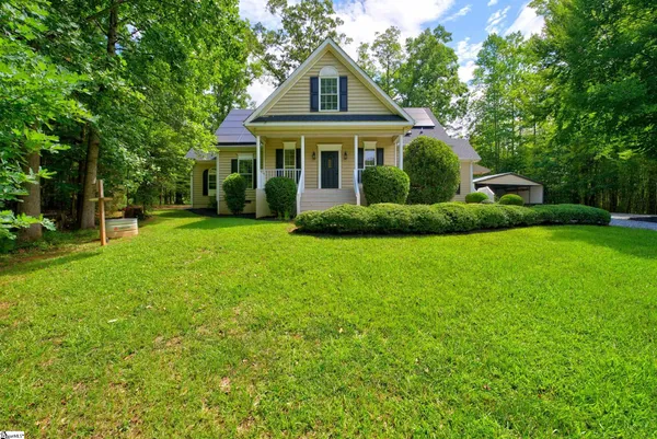 $525,000 | 748 North Elm Avenue, Landrum, SC 29356