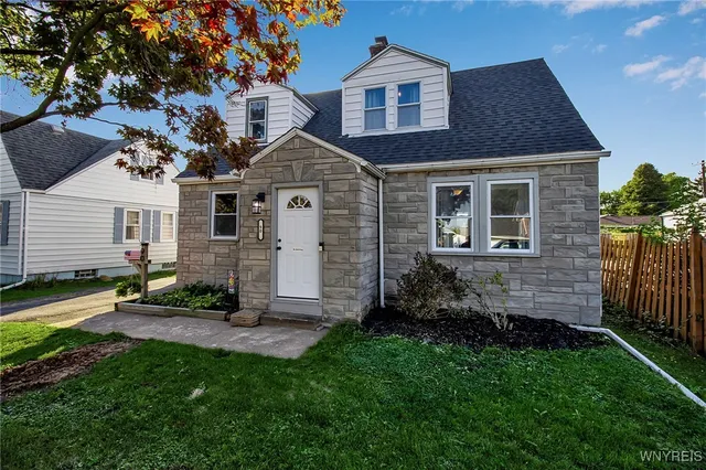 $224,900 | 90 Mildred Drive, Cheektowaga, NY 14225