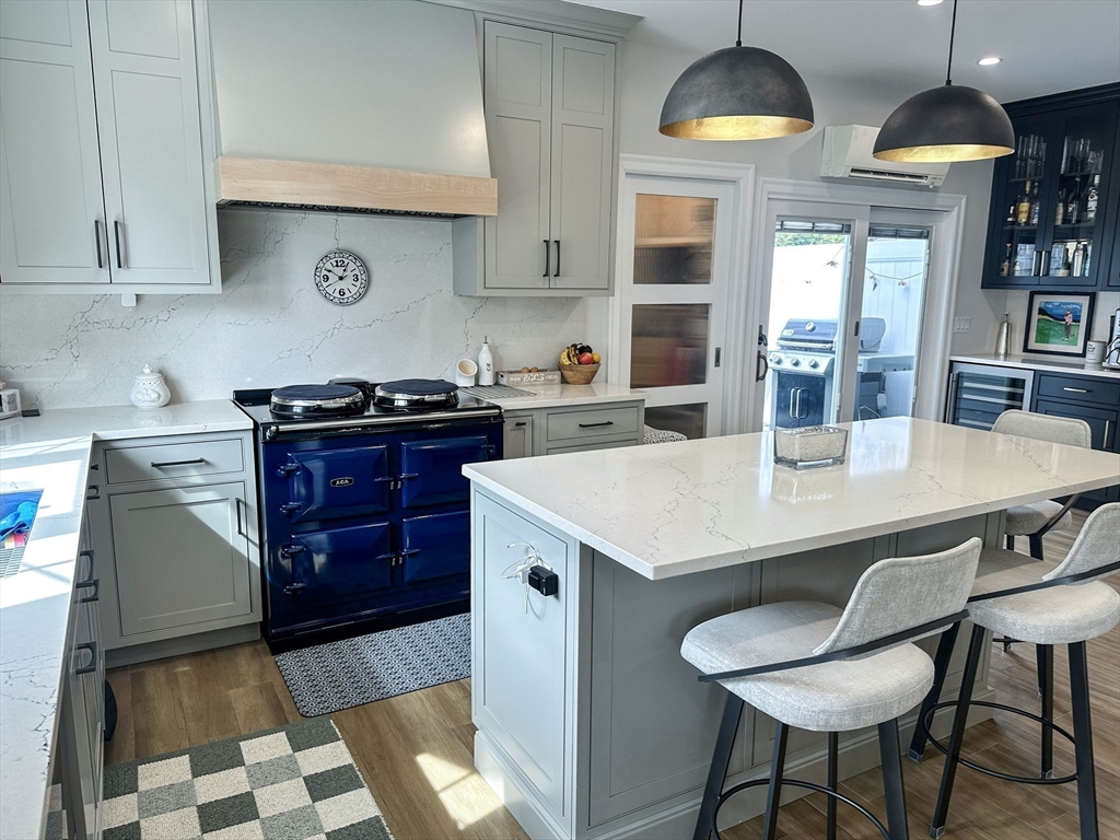 15 Waban Street, Unit 15 Wellesley, MA 02482 - Photo 3 of 29