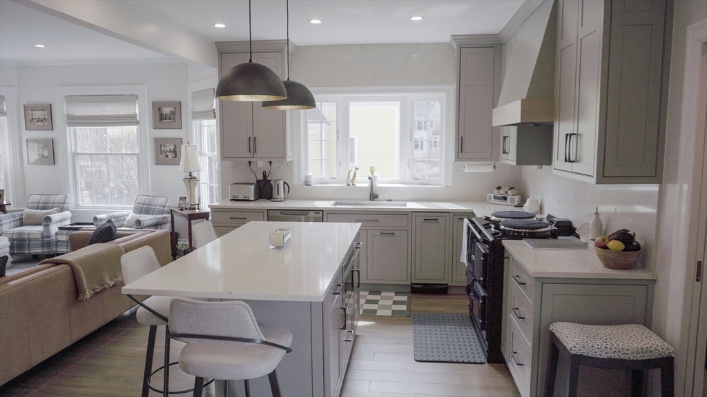 15 Waban Street, Unit 15 Wellesley, MA 02482 - Photo 5 of 29