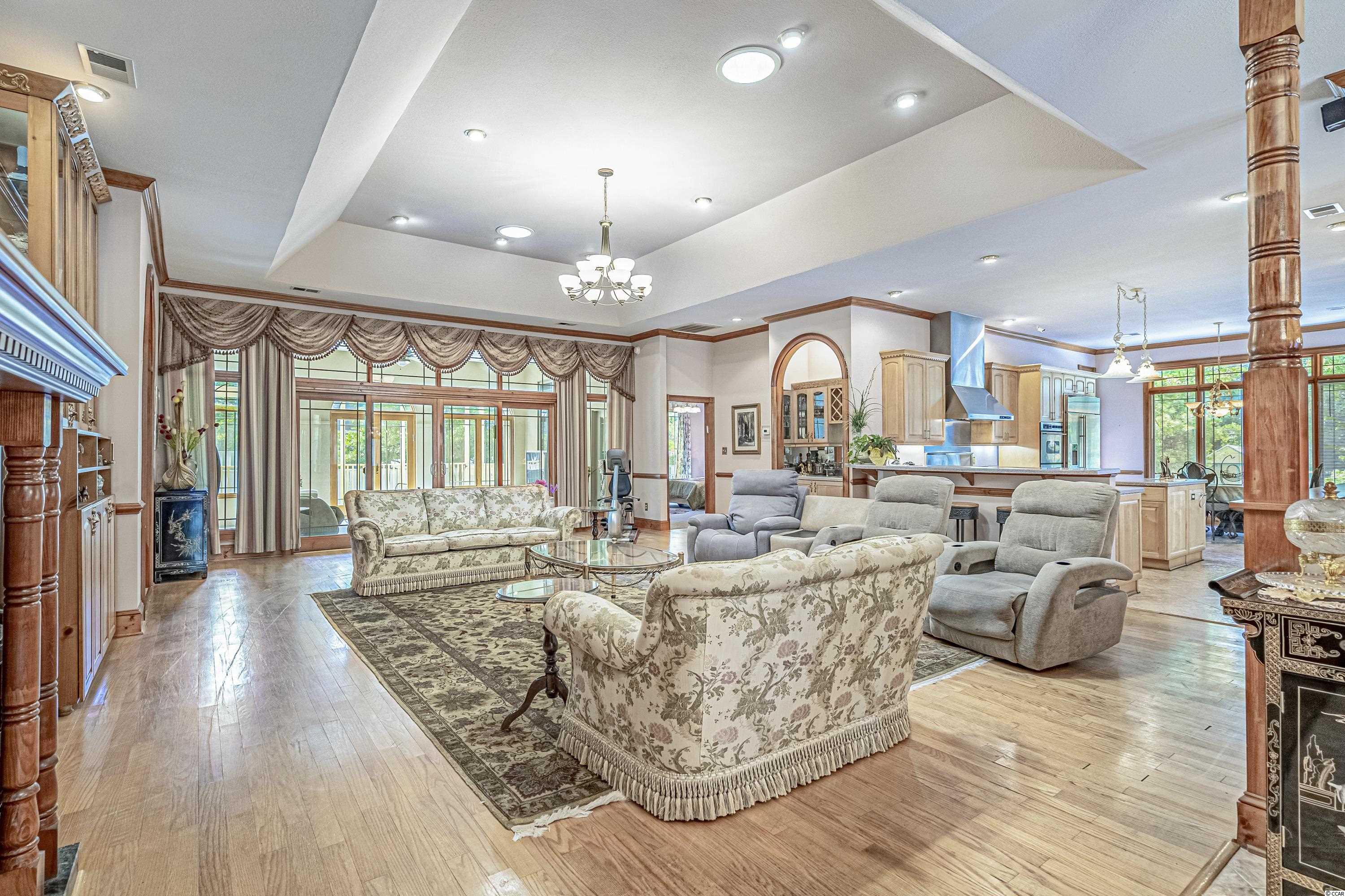 409 Queens Road Myrtle Beach, SC 29572 - Photo 4 of 38 Gallery Image 4