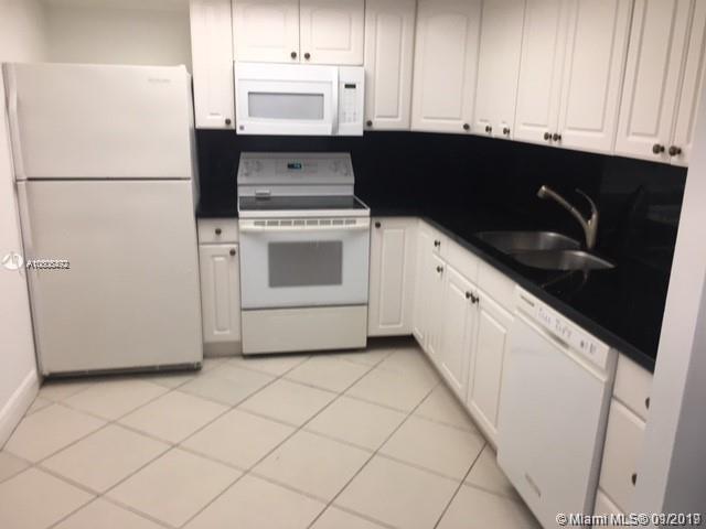 520 Brickell Key Drive, Unit A901 Miami, FL 33131 - Photo 3 of 10