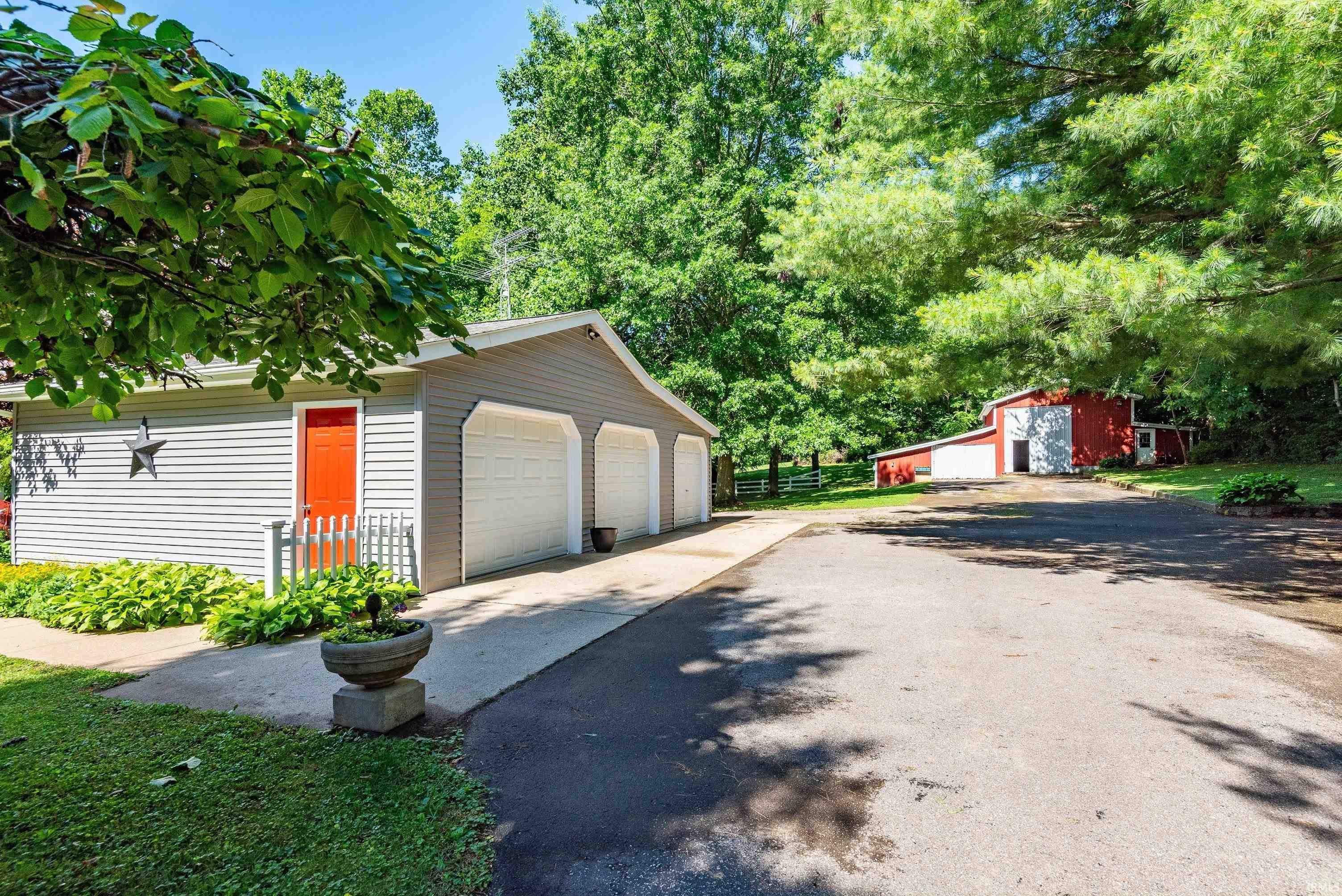 4775 North Louden Road Bloomington, IN 47404 - Photo 46 of 49