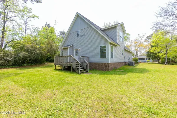 $2,445 | 203 Panama Terrace, Morehead City, NC 28557