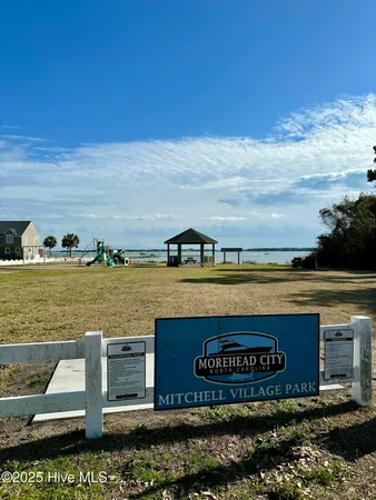 $2,445 | 203 Panama Terrace, Morehead City, NC 28557