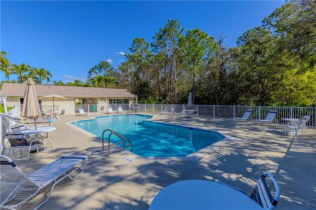 $519,000 | 5474 Whitten Drive, Unit 12, Naples, FL 34104