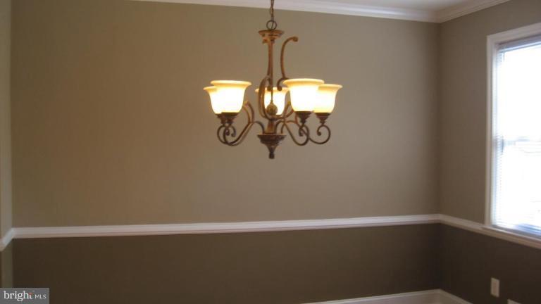 1645 Ramblewood Road Baltimore, MD 21239 - Photo 3 of 17 Dining Room