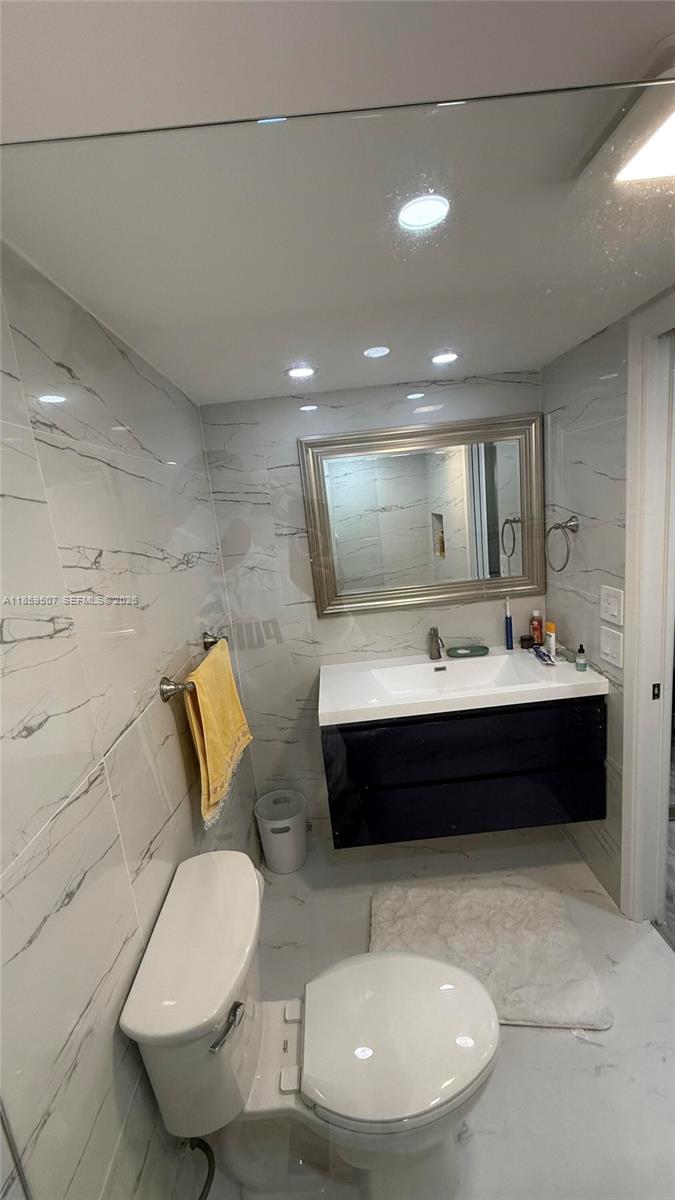 2671 South Course Drive, Unit 403 Pompano Beach, FL 33069 - Photo 25 of 32