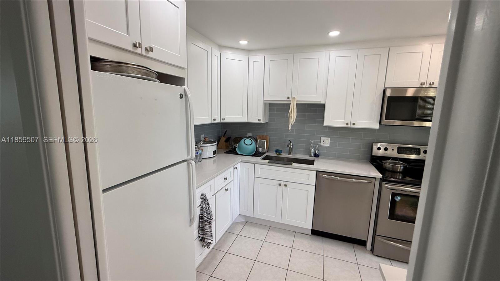 2671 South Course Drive, Unit 403 Pompano Beach, FL 33069 - Photo 9 of 32