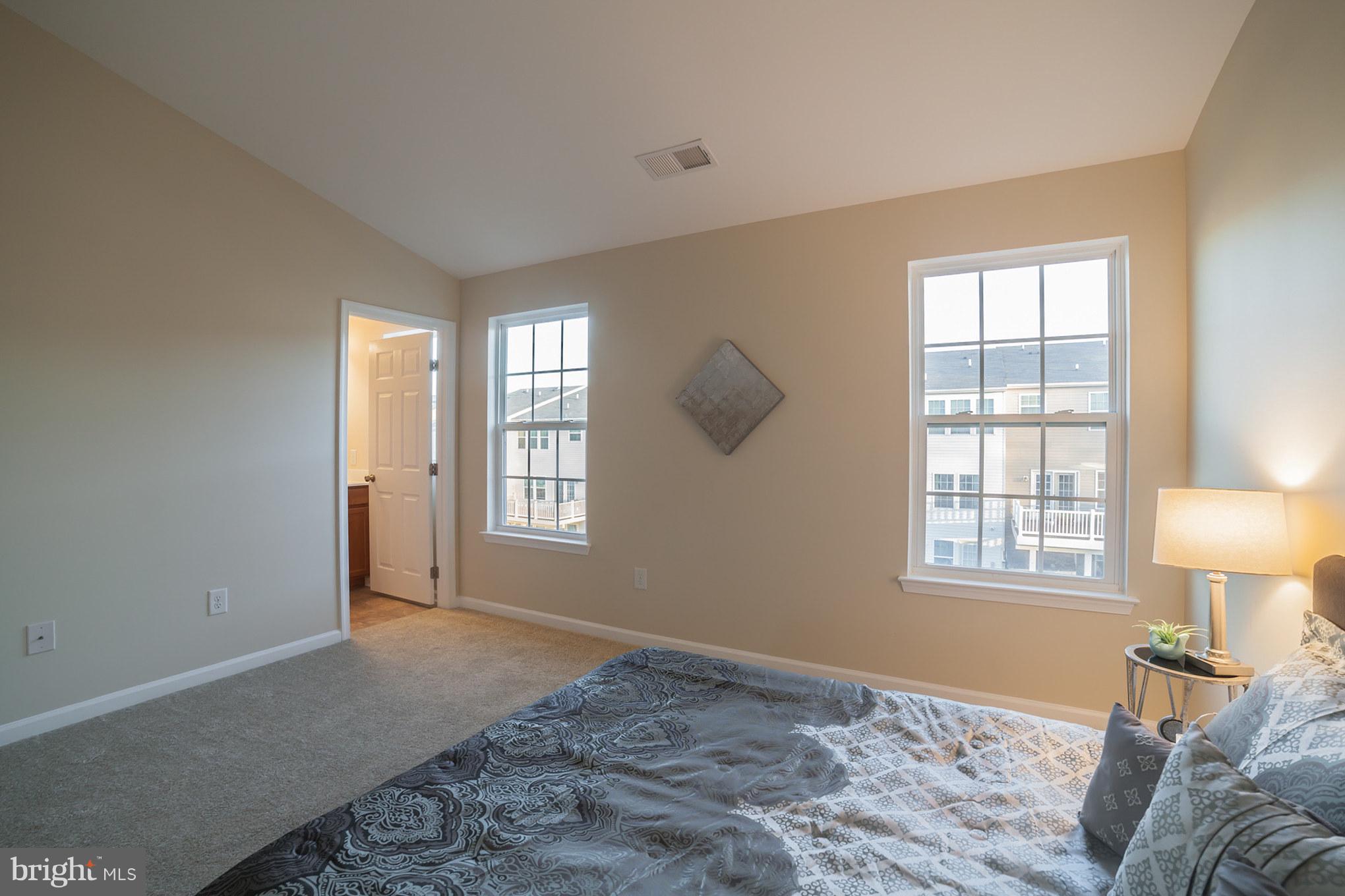 2006 Spring Run Circle Frederick, MD 21702 - Photo 22 of 35 Master Bedroom