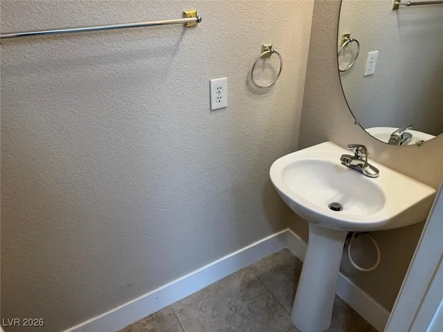 $2,095 | 6142 Windmill Island Avenue, Las Vegas, NV 89139