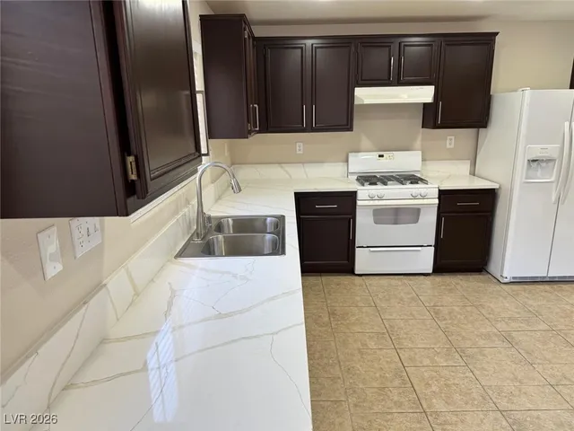 $2,095 | 6142 Windmill Island Avenue, Las Vegas, NV 89139