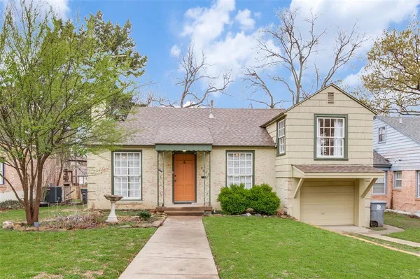 $2,495 | 7015 Hammond Avenue, Dallas, TX 75223