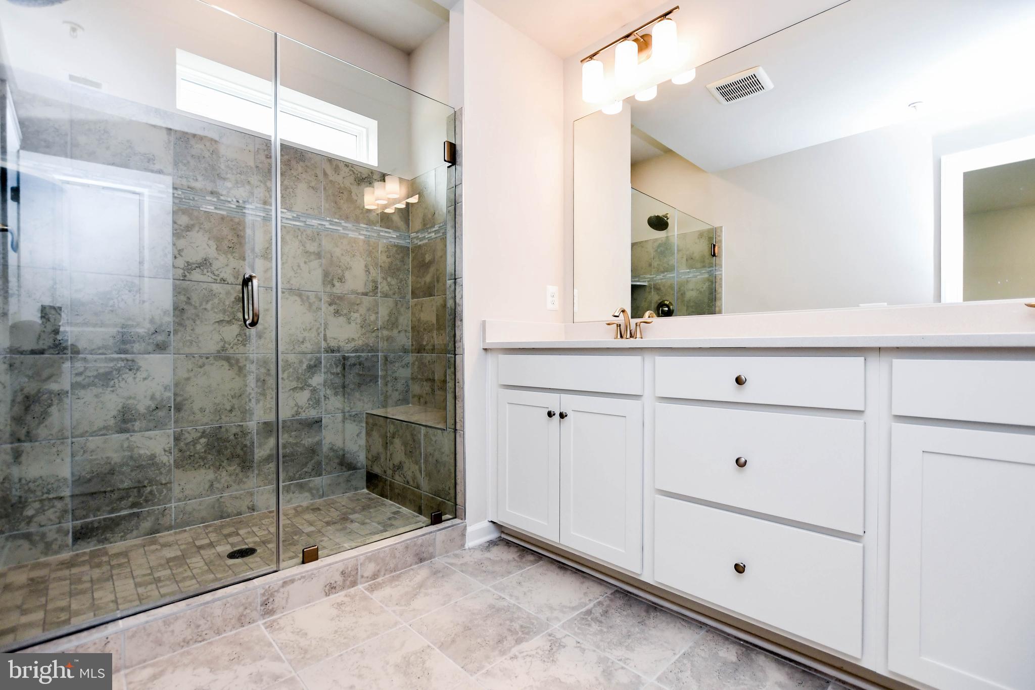 8219 Front Loop Rockville, MD 20855 - Photo 16 of 32 Gallery Image 16