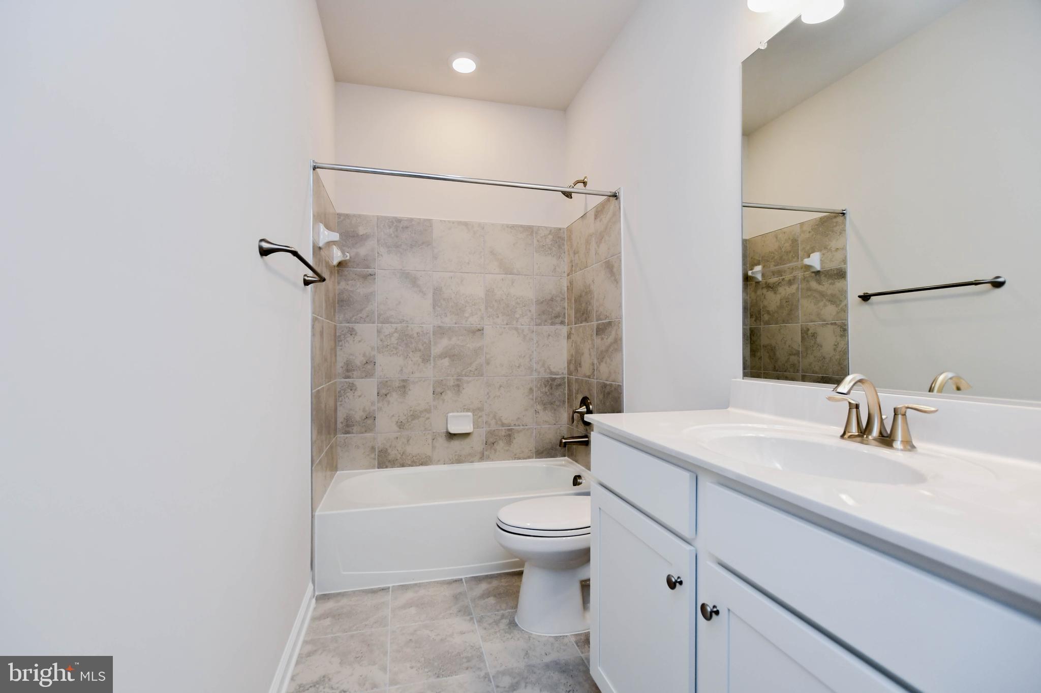 8219 Front Loop Rockville, MD 20855 - Photo 19 of 32 Gallery Image 19