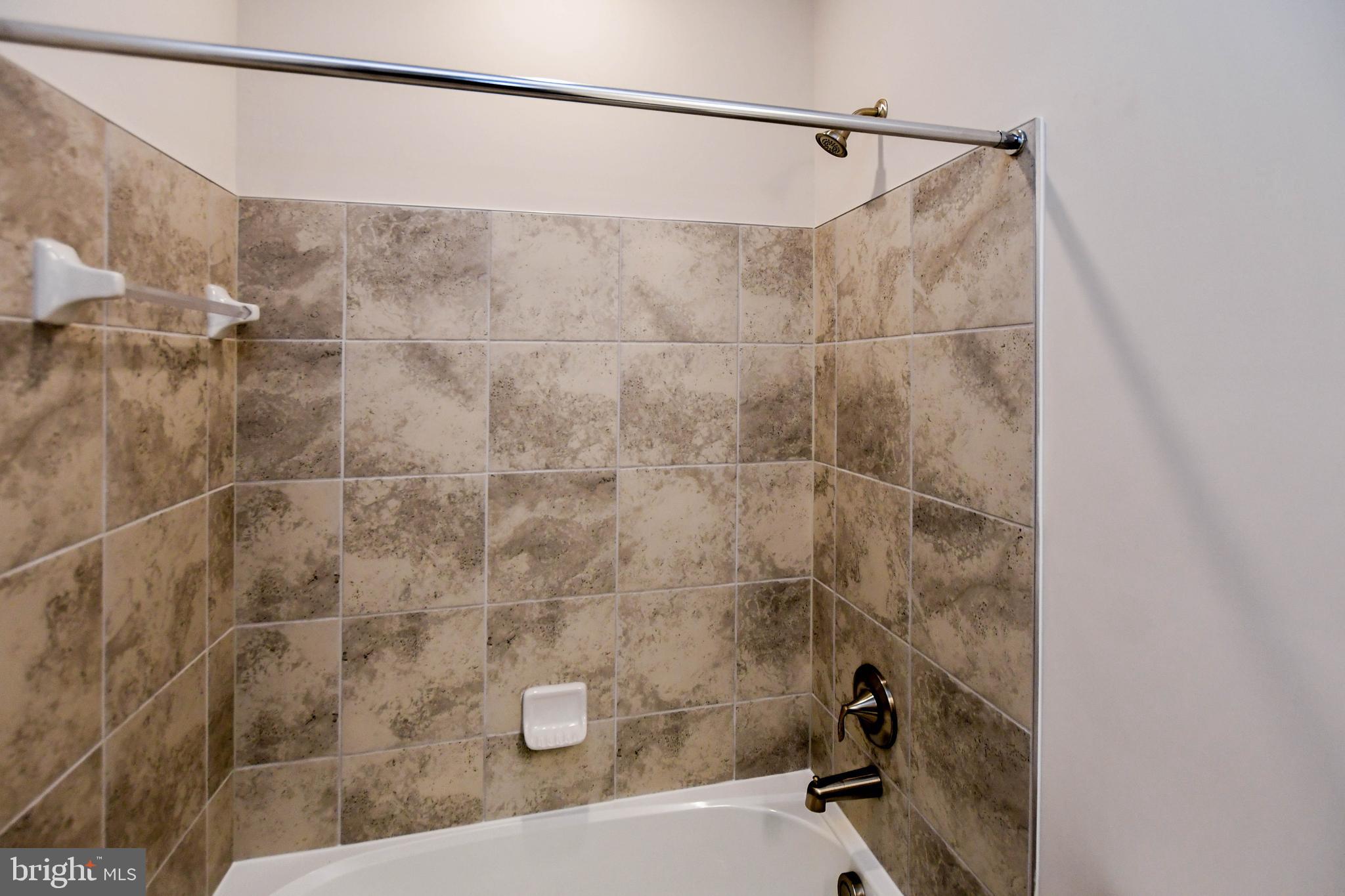 8219 Front Loop Rockville, MD 20855 - Photo 20 of 32 Gallery Image 20