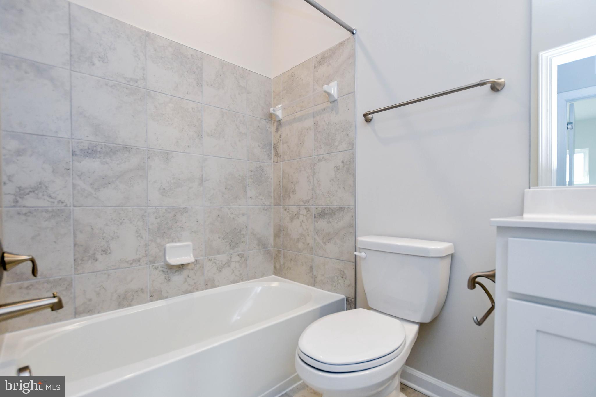 8219 Front Loop Rockville, MD 20855 - Photo 29 of 32 Gallery Image 29