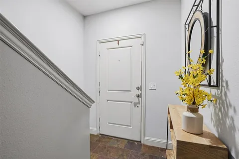 $599,000 | 644 East Bluff Street, Fort Worth, TX 76102