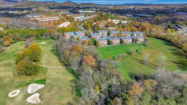 $425,000 | 3201 Aspen Grove Drive, Unit A4, Franklin, TN 37067