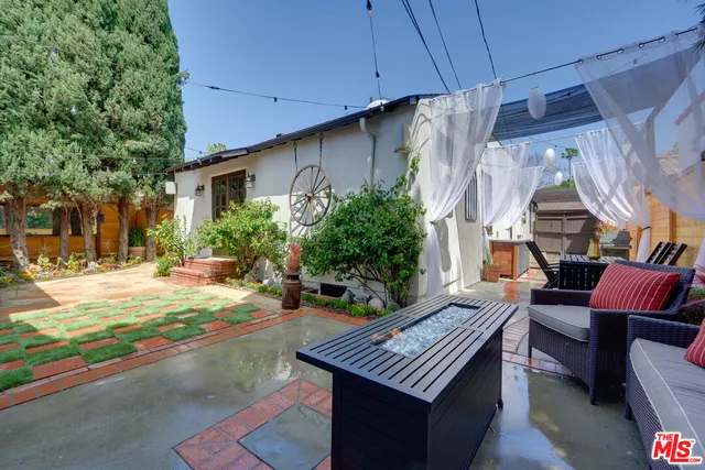 a outdoor view with a sitting space