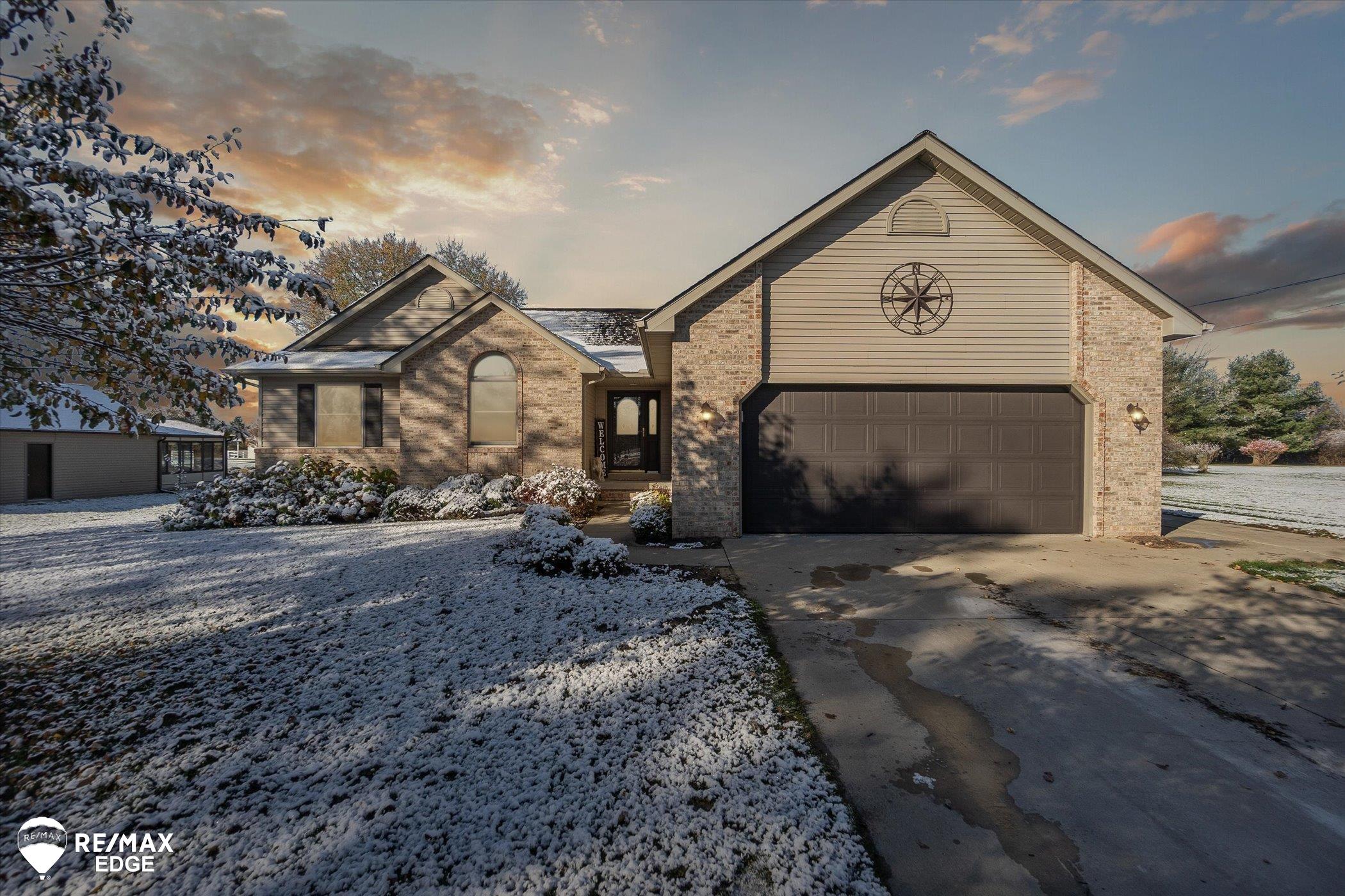 5195 Dillon Road Flushing, MI 48433 - Photo 1 of 48 50162927-43e15b8f-ea4e-4eaf-b841-88fc696c7a42.JPG
