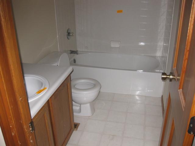 650 Crofton Loop Delaware, OH 43015 - Photo 11 of 14 Gallery Image 11