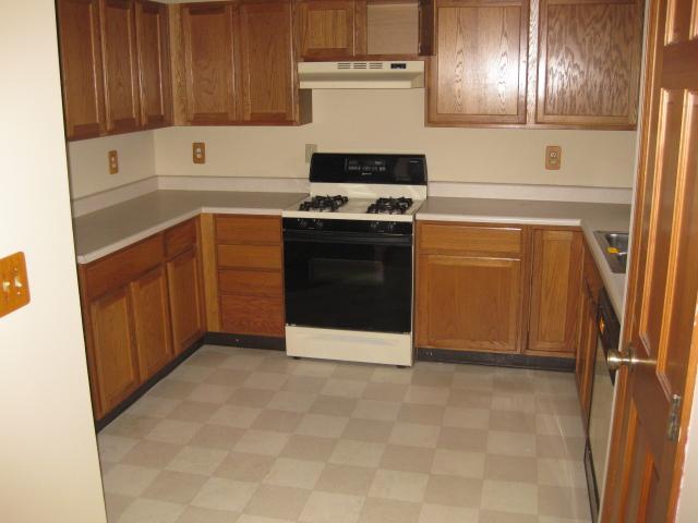 650 Crofton Loop Delaware, OH 43015 - Photo 5 of 14 Gallery Image 5
