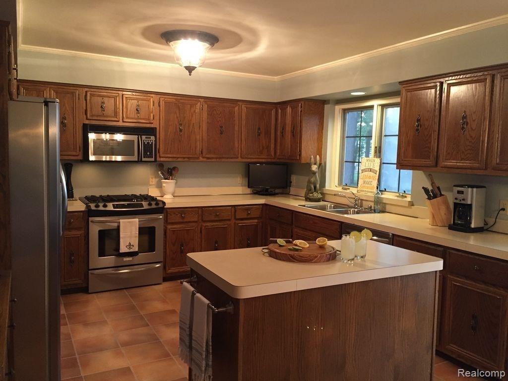 688 Snowmass Drive Rochester Hills, MI 48309 - Photo 8 of 45