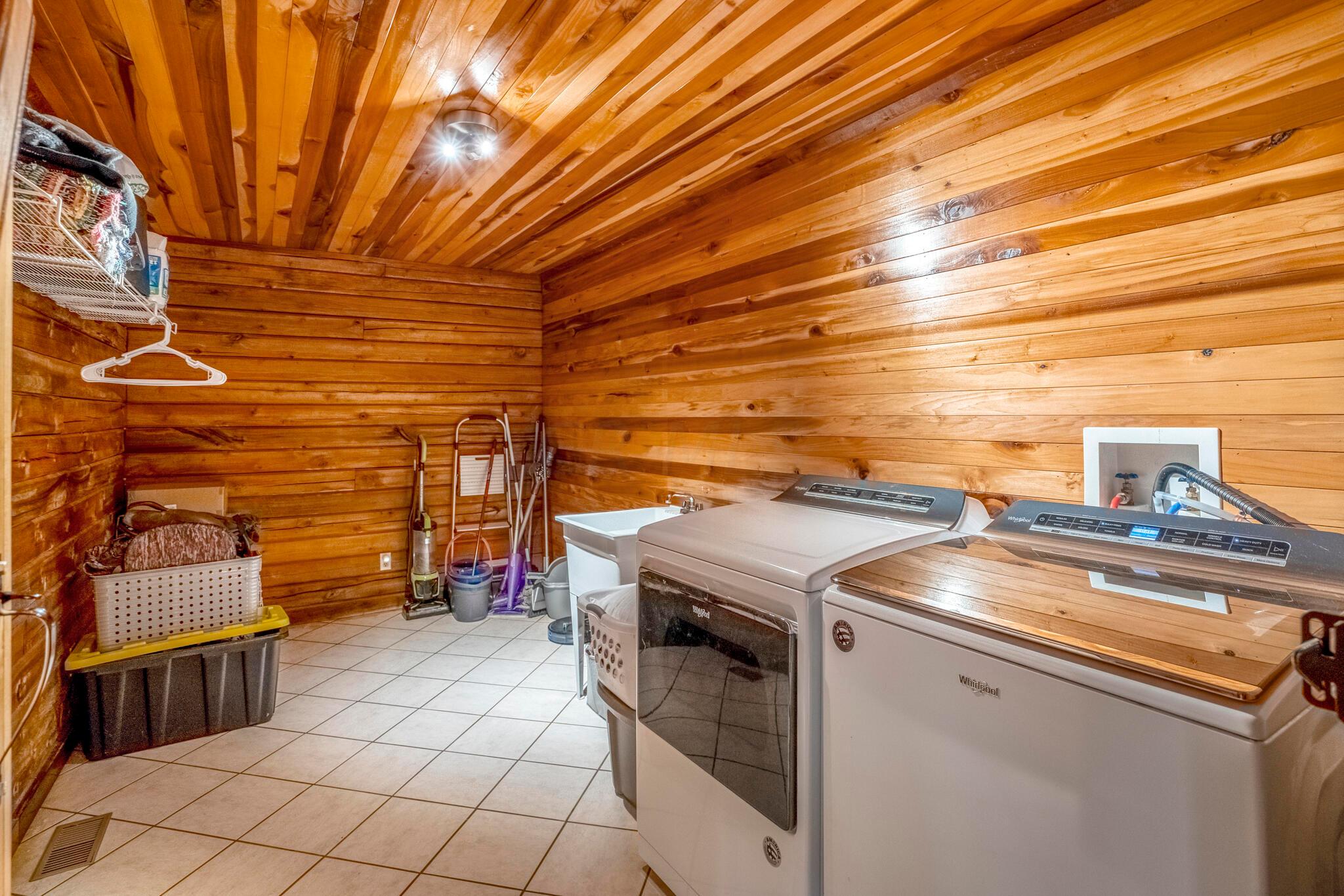 1100 Schmidt Road Bainbridge, OH 45612 - Photo 31 of 46 DSC02267-HDR