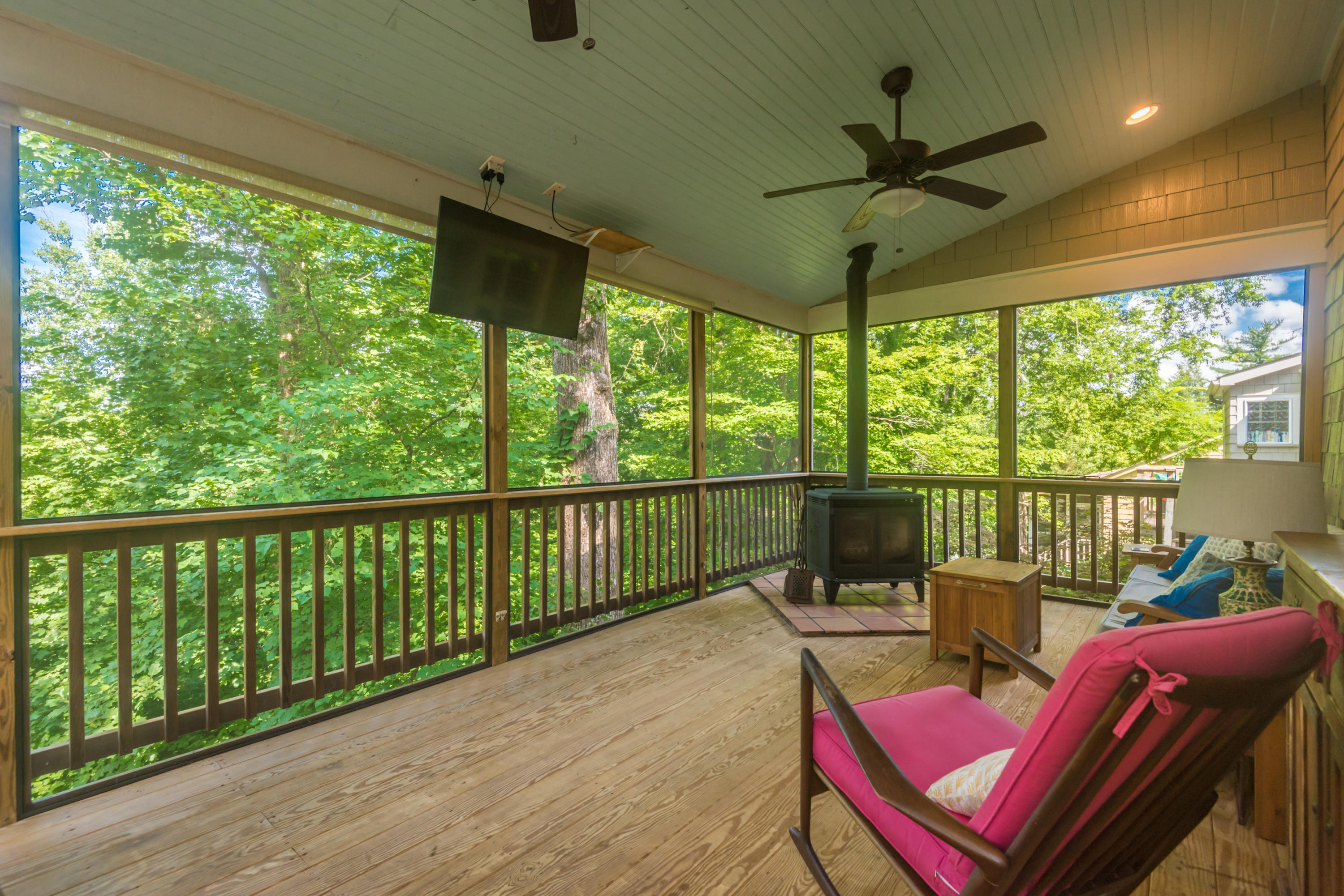 1525 Duncan Road Knoxville, TN 37919 - Photo 31 of 40 1525DuncanRd3-31