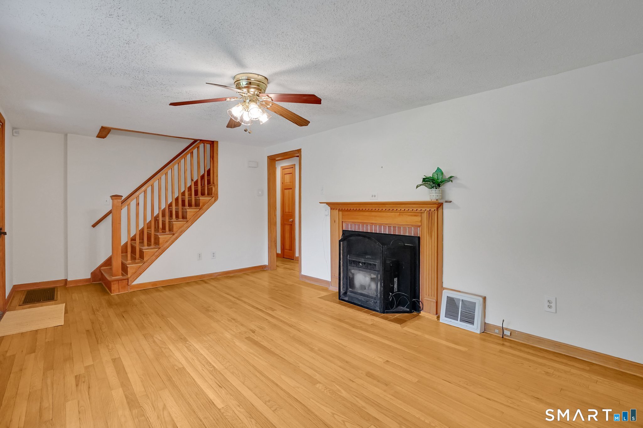 228 North Granby Road Granby, CT 06035 - Photo 9 of 40