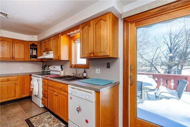 $399,900 | 10 Hall Street, West Warwick, RI 02893