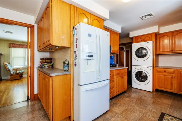 $399,900 | 10 Hall Street, West Warwick, RI 02893