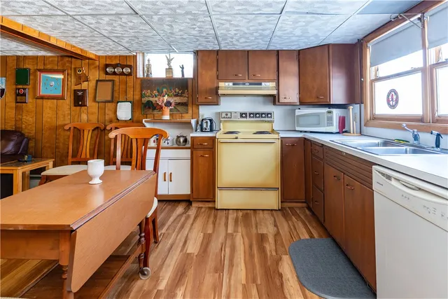 $399,900 | 10 Hall Street, West Warwick, RI 02893