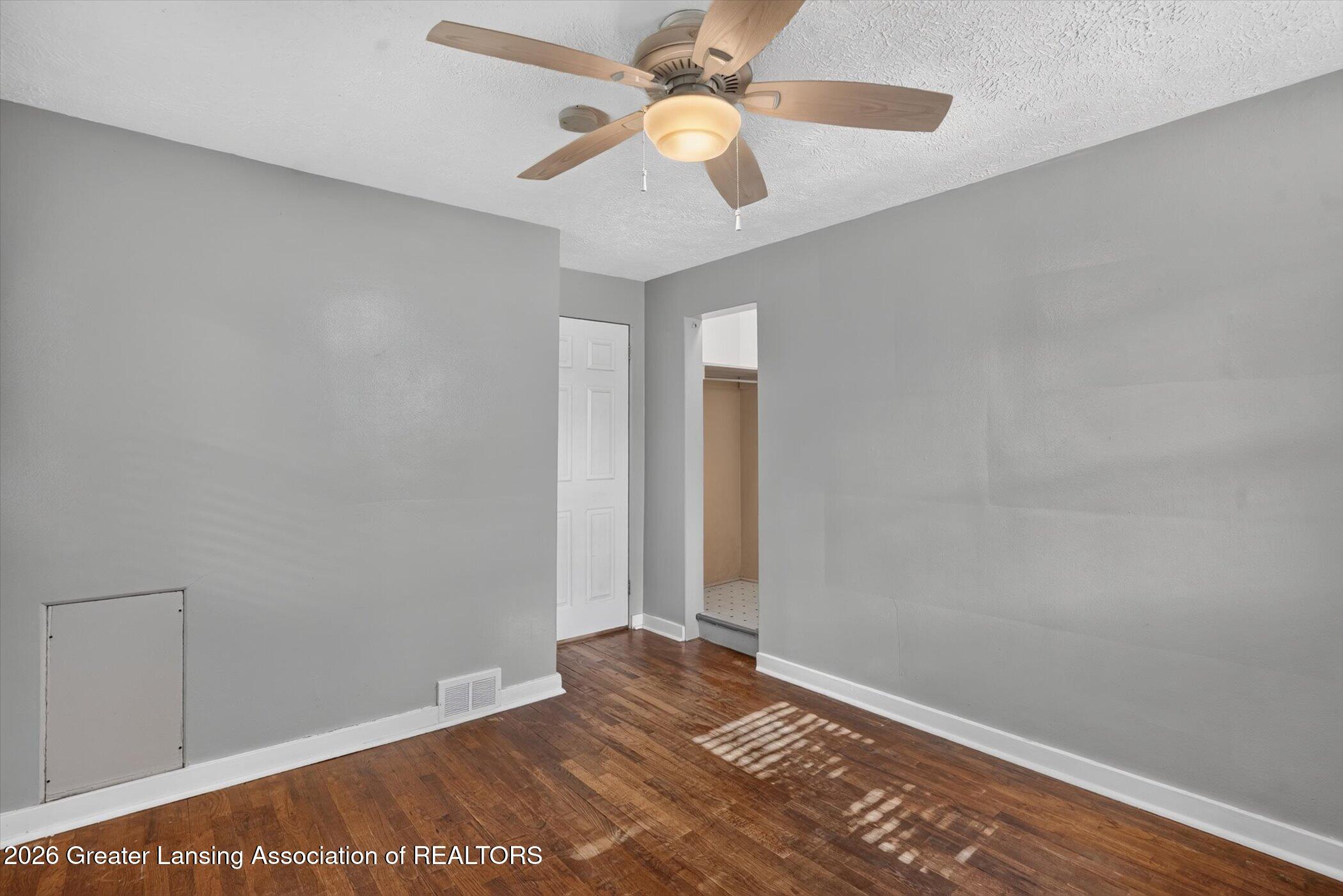 2020 Hamilton Road Okemos, MI 48864 - Photo 19 of 38 20-2020-Hamilton-Rd-WindowStill-Photogra